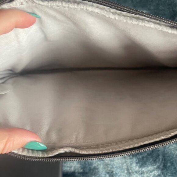 Gently Used Surface Pro 8 w/add ons Surface Pro X Keyboard, Surface Slim Pen - Picture 10 of 10